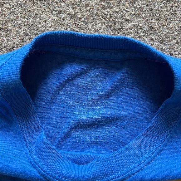 VTG 90s Looney Tunes Graphic Tshirt Basketball Squad Bugs Taz Daffy Tweety Small - Picture 3 of 10